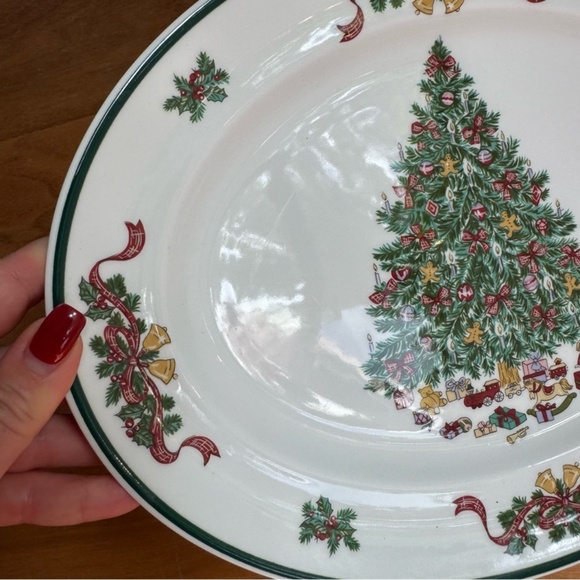 Johnson Brothers Victorian Christmas 12 Inch Platter England 1883 - Picture 3 of 8
